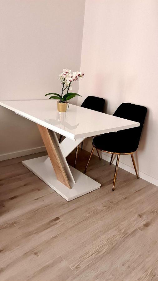 Mazurski Apartament Ostróda Esterno foto